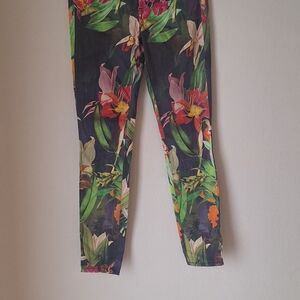 Guess Floral Button-Front Top in Green and Pink